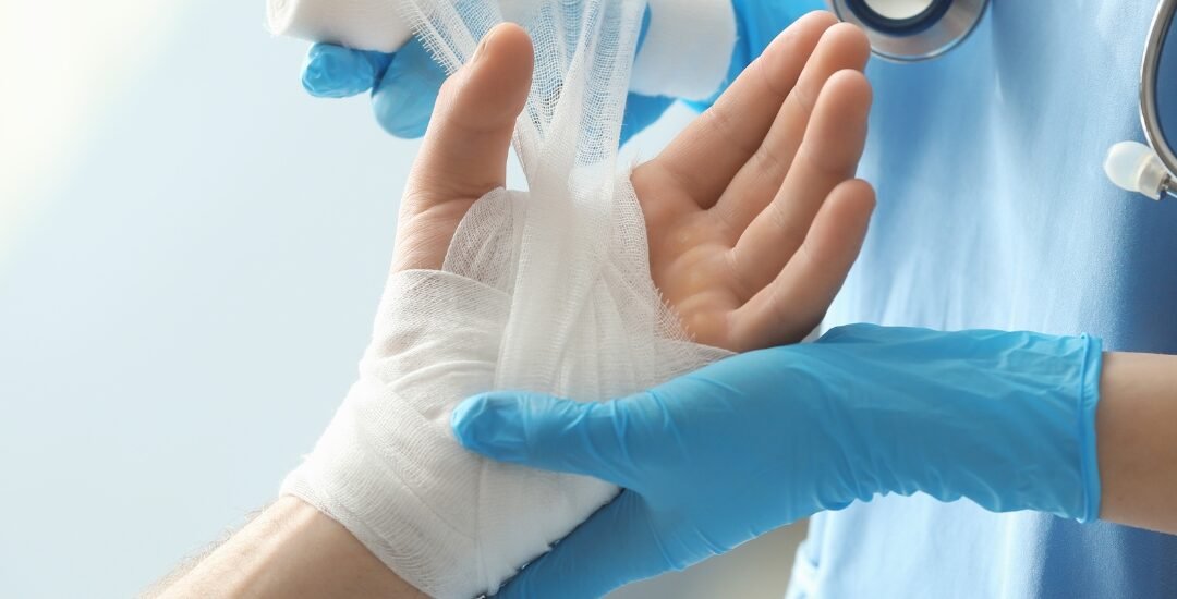 Fast Relief: How Walk-In Clinics Treat Minor Injuries & Infections